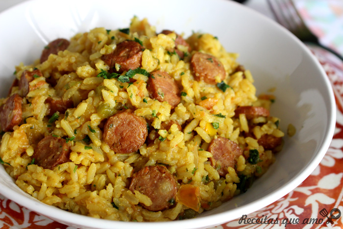 Arroz com linguiça de uma panela só Arroz com linguiça de uma panela só