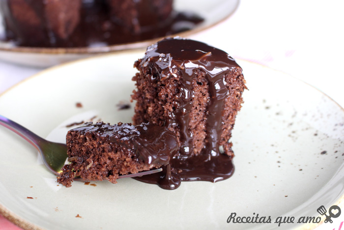 Bolo de chocolate sem farinha de trigo Bolo de chocolate sem farinha de trigo
