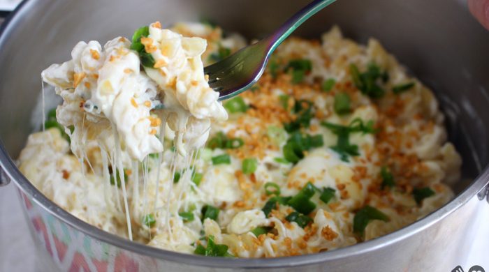 Macarrão com queijo em uma panela só
