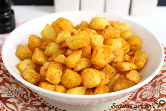 Batata crocante na airfryer Batata crocante na airfryer