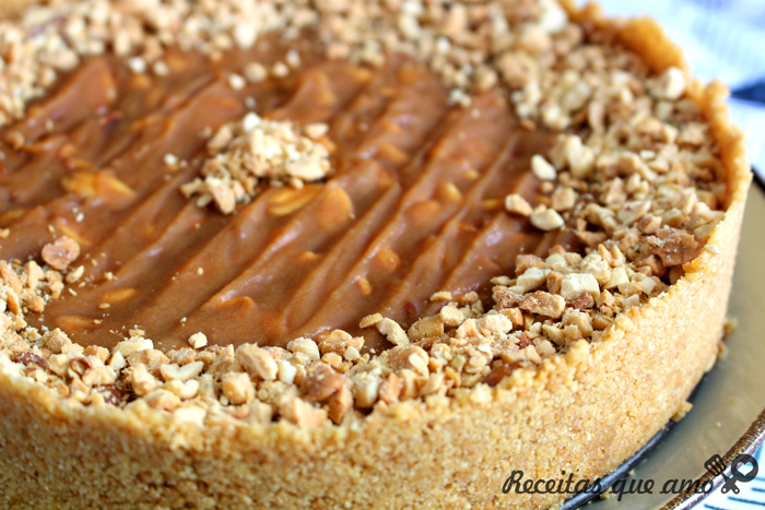 Torta de chocolate com amendoim