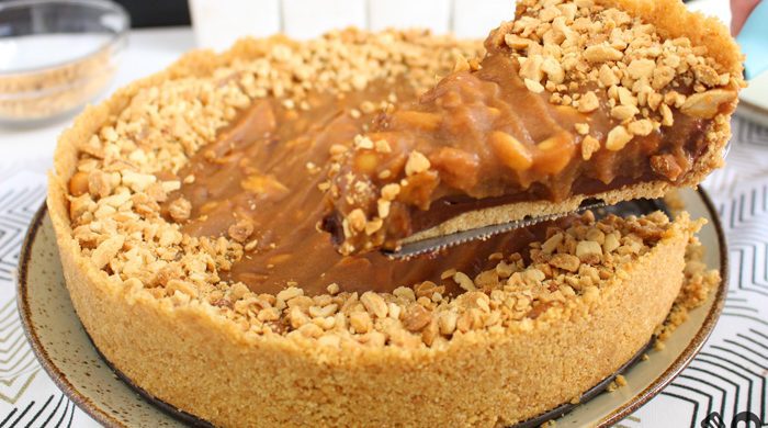 Torta de chocolate com amendoim