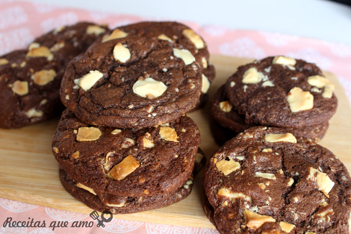 Cookie 2 chocolates