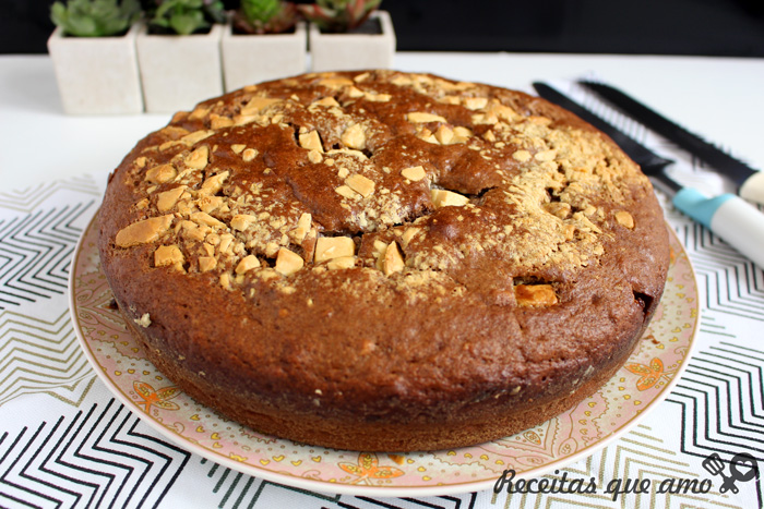 Bolo de banana com chocolate Bolo de banana com chocolate