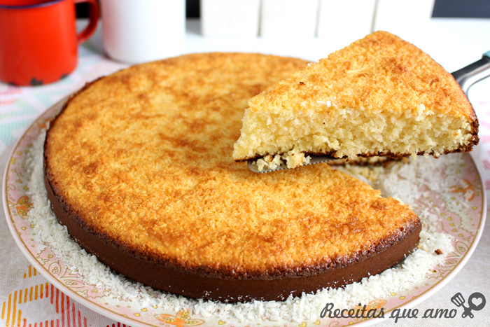 Bolo queijadinha com leite condensado Bolo queijadinha com leite condensado