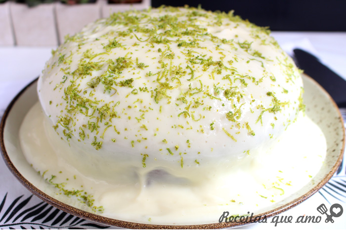 Bolo de limão vulcão