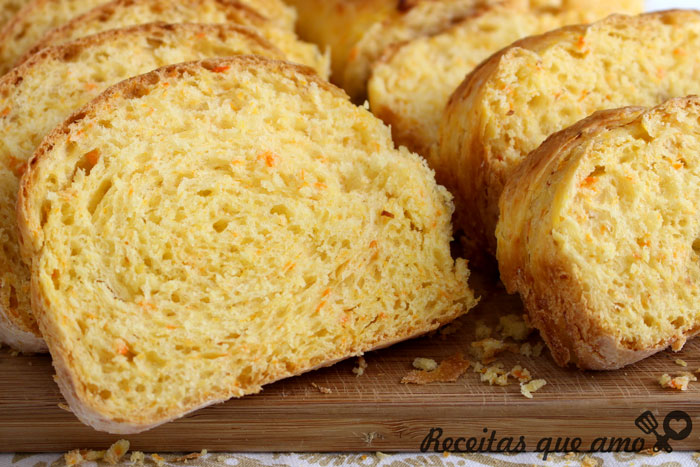 Pão de cenoura caseiro