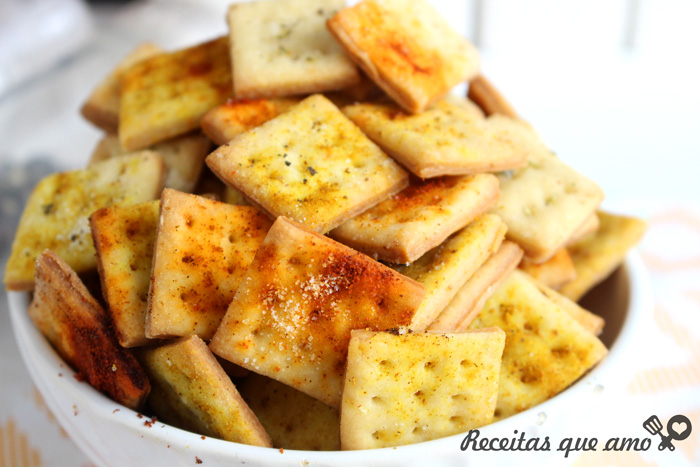 Biscoito salgado fácil e prático Biscoito salgado fácil e prático