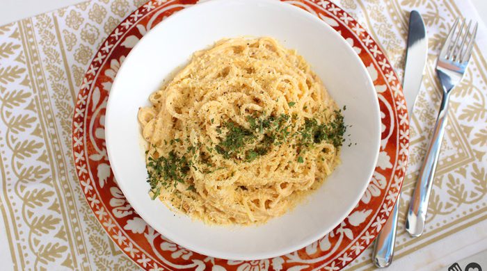 Massa com molho cremoso fácil e rápido