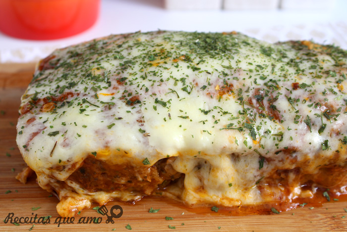 Bolo de carne parmegiana