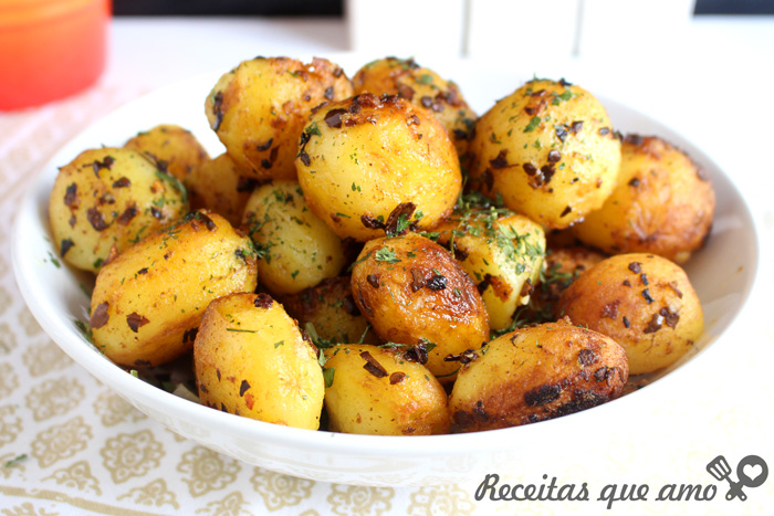 Batata calabresa na frigideira Batata calabresa na frigideira
