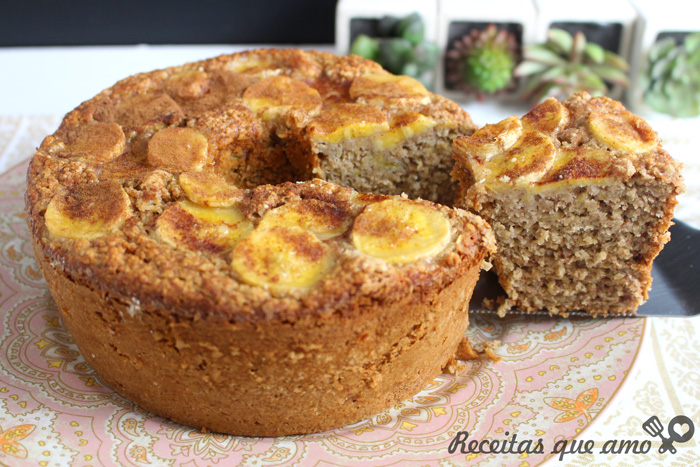 Bolo de banana com aveia Bolo de banana com aveia