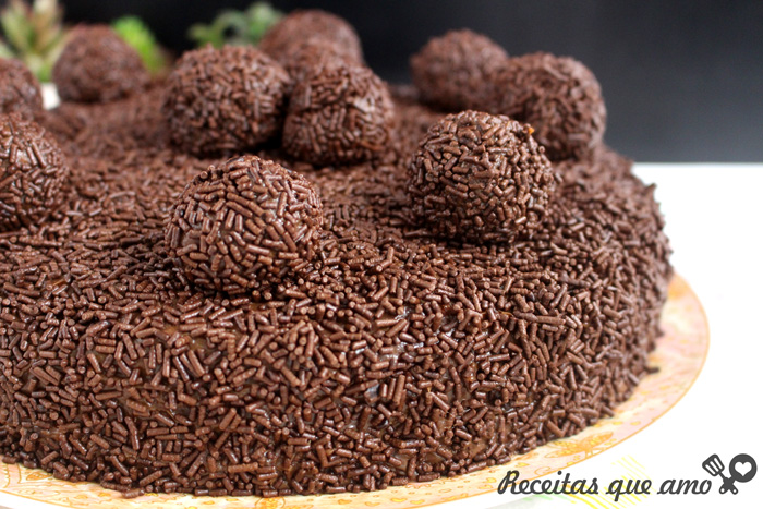 Bolo de brigadeiro fácil