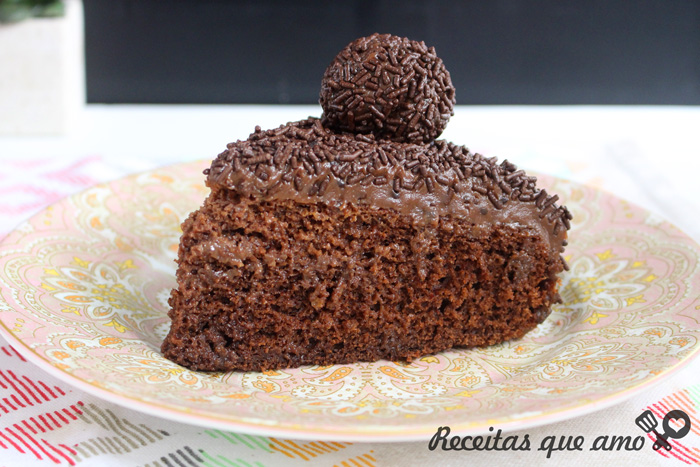 Bolo de brigadeiro fácil