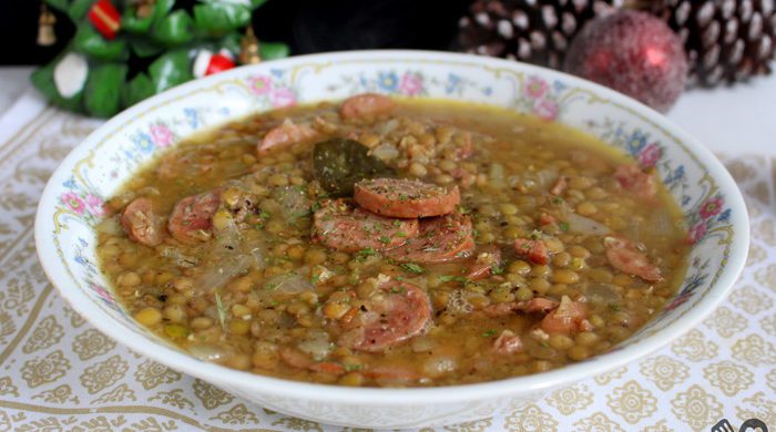 Lentilha com bacon e calabresa