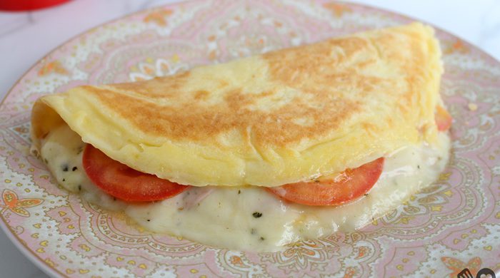 Pão de queijo misto quente na frigideria