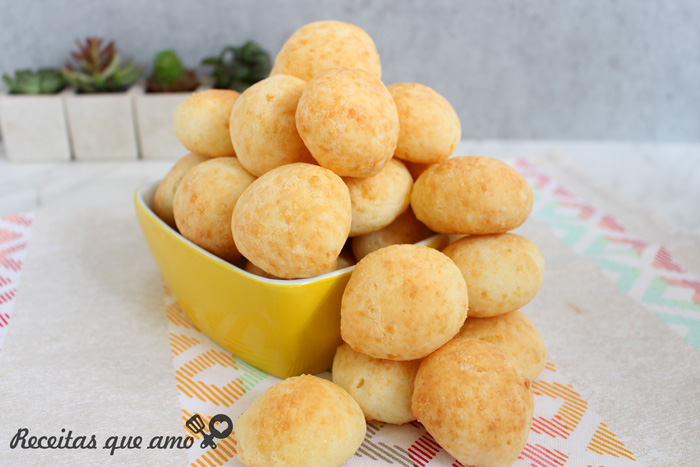 Pão de queijo com 3 ingredientes