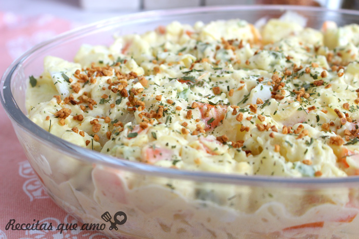 Salada de batatas prática e rápida