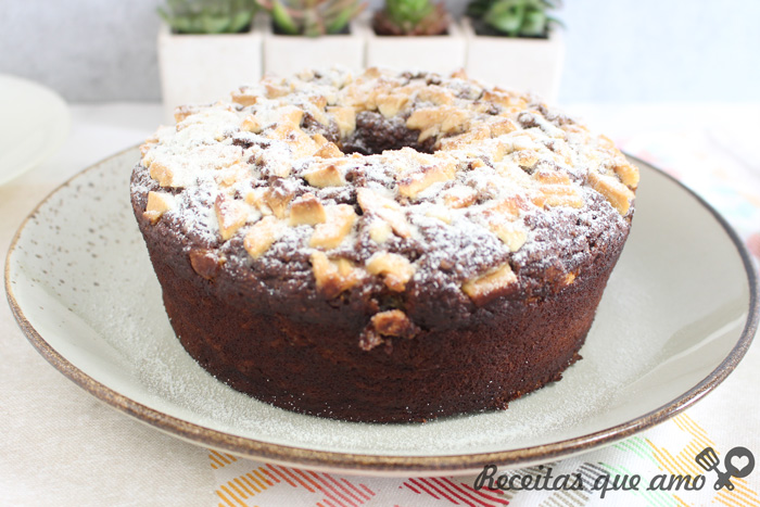 Bolo de chocolate com banana sem farinha de trigo