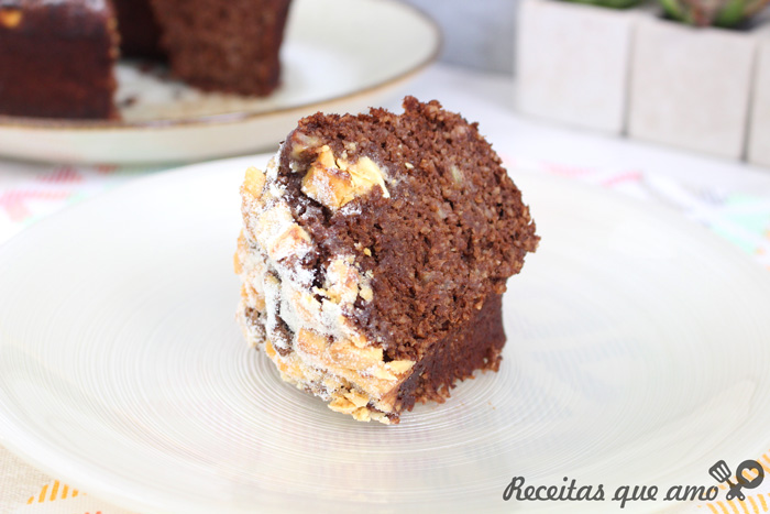 Bolo de chocolate com banana sem farinha de trigo