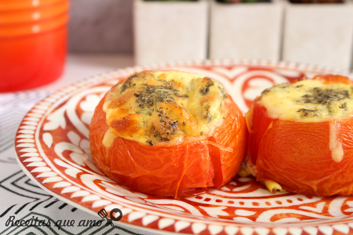 Tomate recheado fácil e rápido