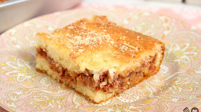 Torta de calabresa com catupiry