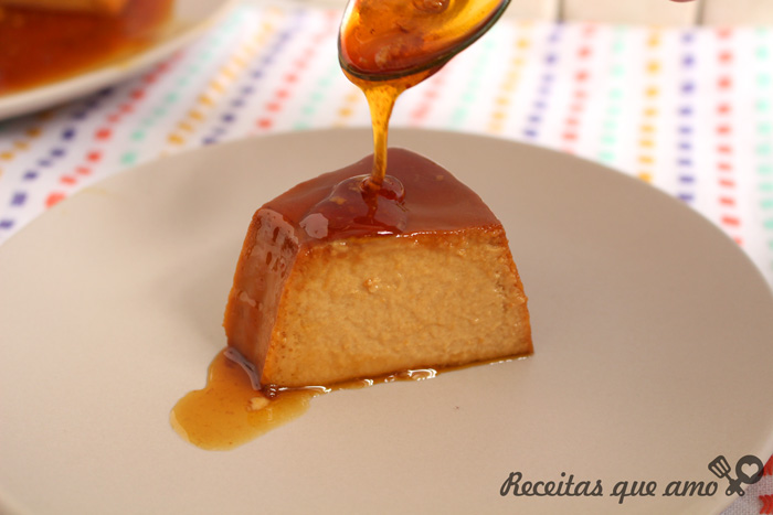 Pudim de doce de leite