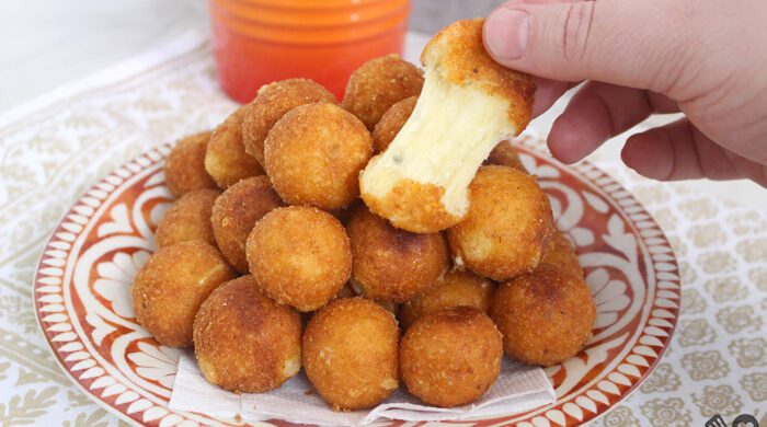 Bolinhas de queijo sem massa