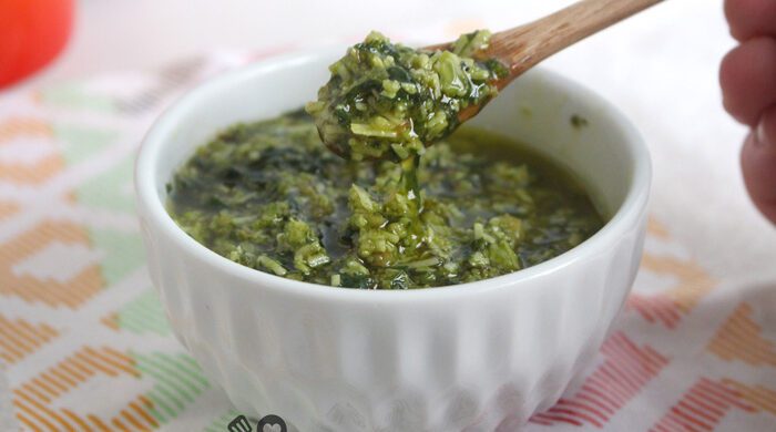 Molho pesto fácil e rápido