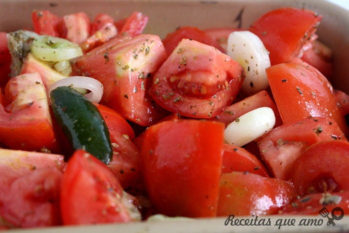 Molho de tomate picante assado