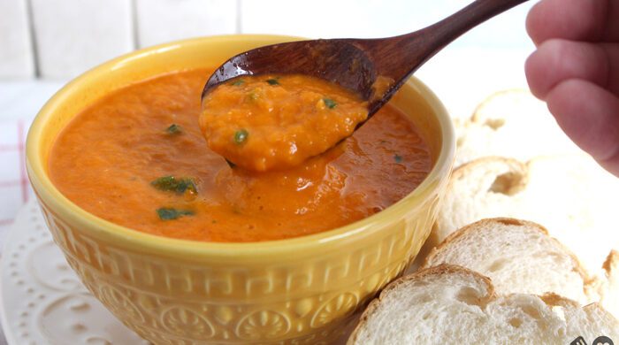 Molho de tomate picante assado
