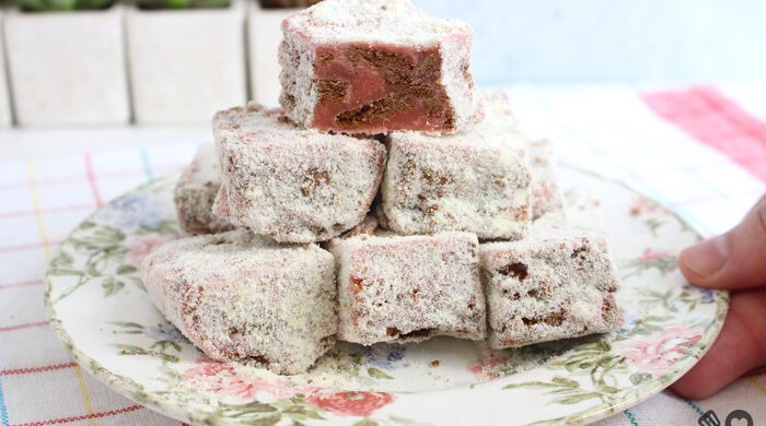 Palha italiana de morango com chocolate
