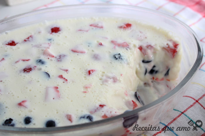Salada de frutas cremosa Salada de frutas cremosa