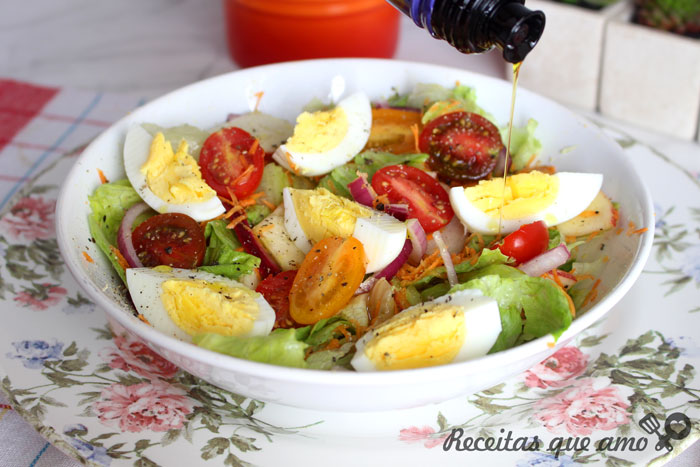 Salada de verão completa e deliciosa