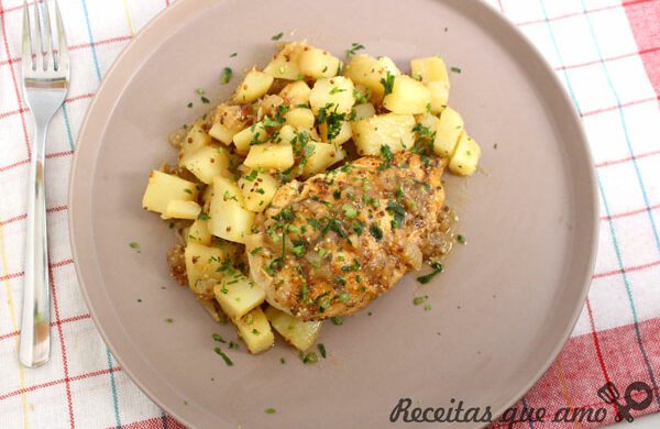 Frango ao molho de cebola