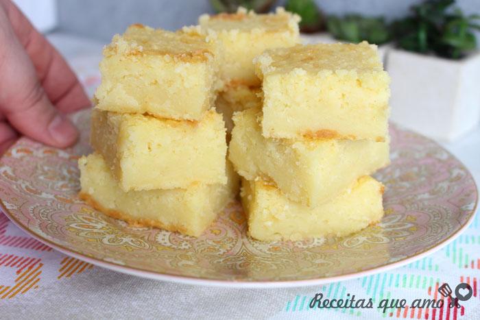 Bolo cremoso de queijo