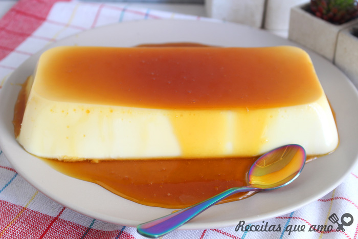 Flan de leite condensado sem forno Flan de leite condensado sem forno