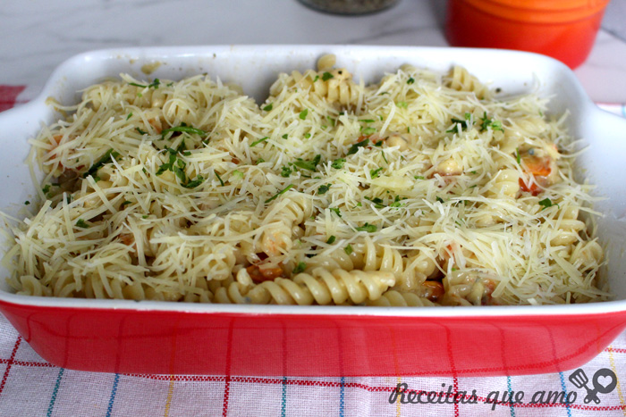 Macarrão de forno 4 queijos