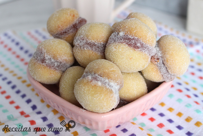 Biscoito casadinho com goiabada