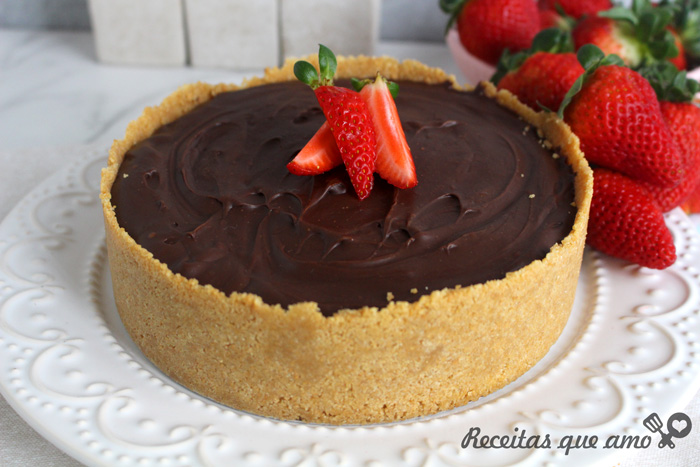Torta de morango com chocolate Torta de morango com chocolate