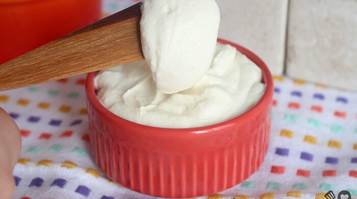 Requeijão caseiro com 4 ingredientes
