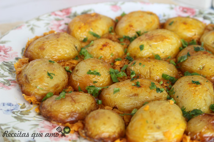 Batata com crosta de parmesão
