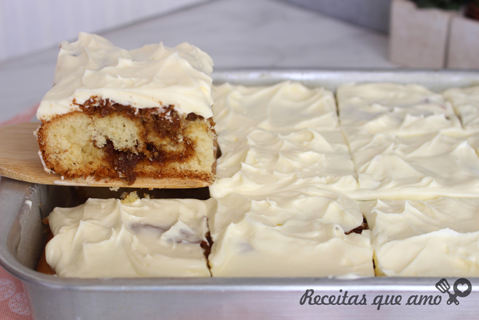 Bolo Cinnamon roll