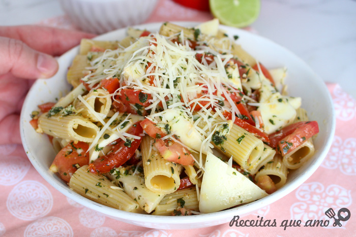 Macarrão caprese