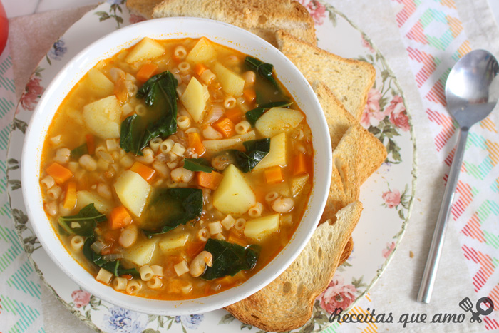 Minestroni sopa italiana