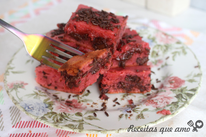 Brownie de morango com chocolate