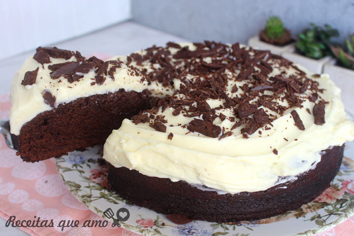 Bolo de chocolate com buttercream