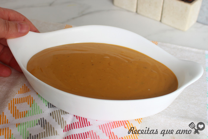 Creme de chocolate branco caramelizado
