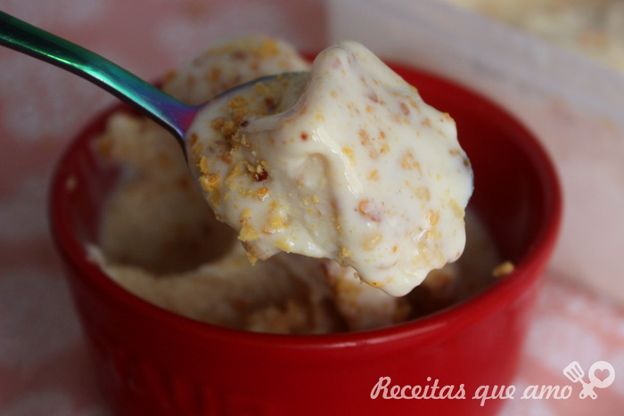 Sorvete de paçoca com 3 ingredientes Sorvete de paçoca com 3 ingredientes