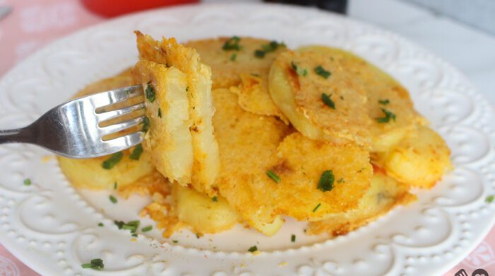 Batata com crosta de parmesão
